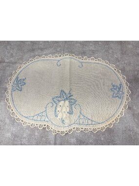Oval Cream Linen Lace Doily Blue Embroidery Grapevine Design 16"x11" Vintage Acc
